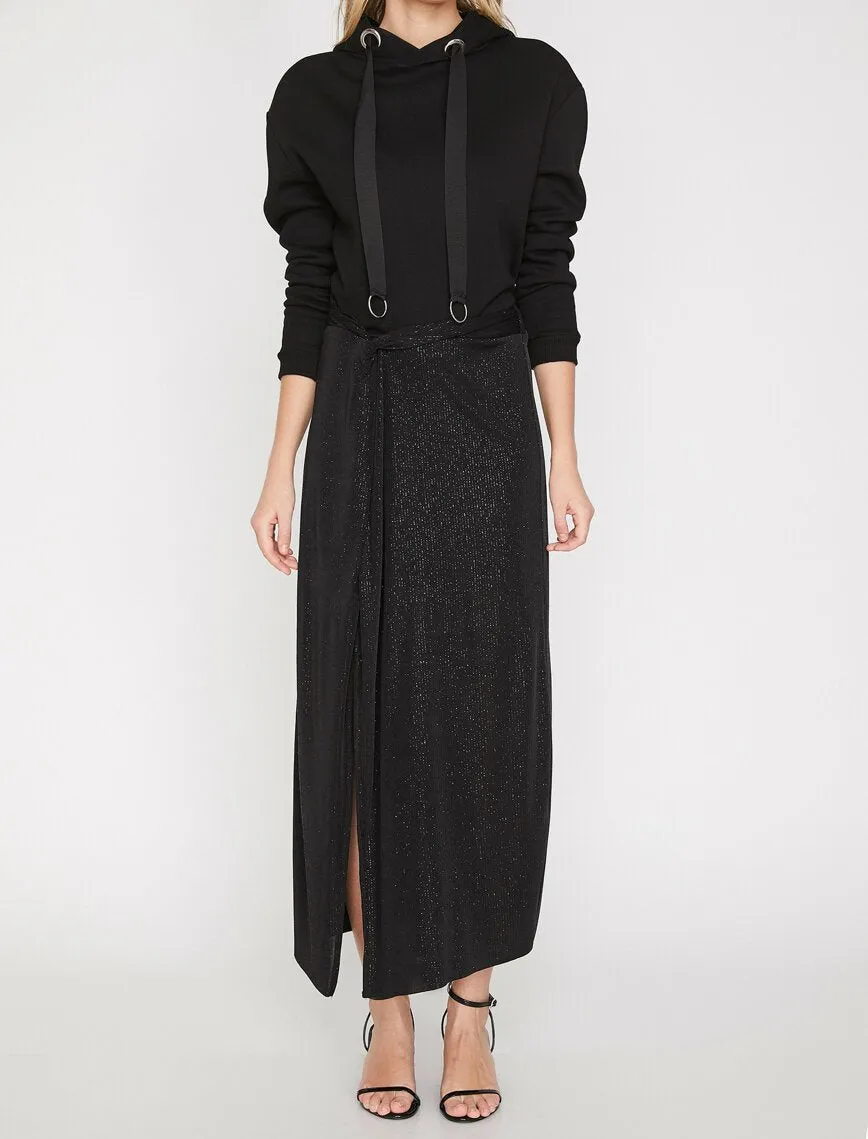 11901 Black Slit Detailed Maxi Skirt