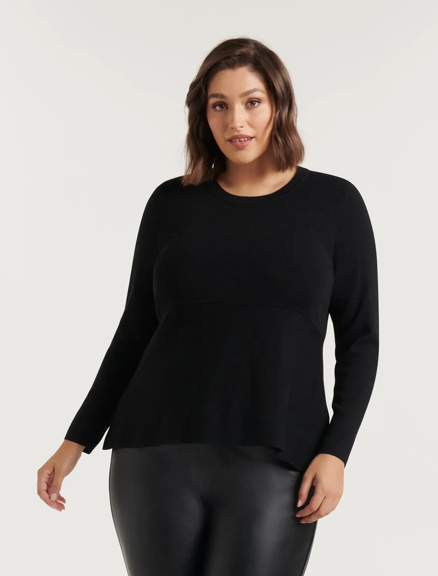 Amelia Curve Hanky Hem Knit