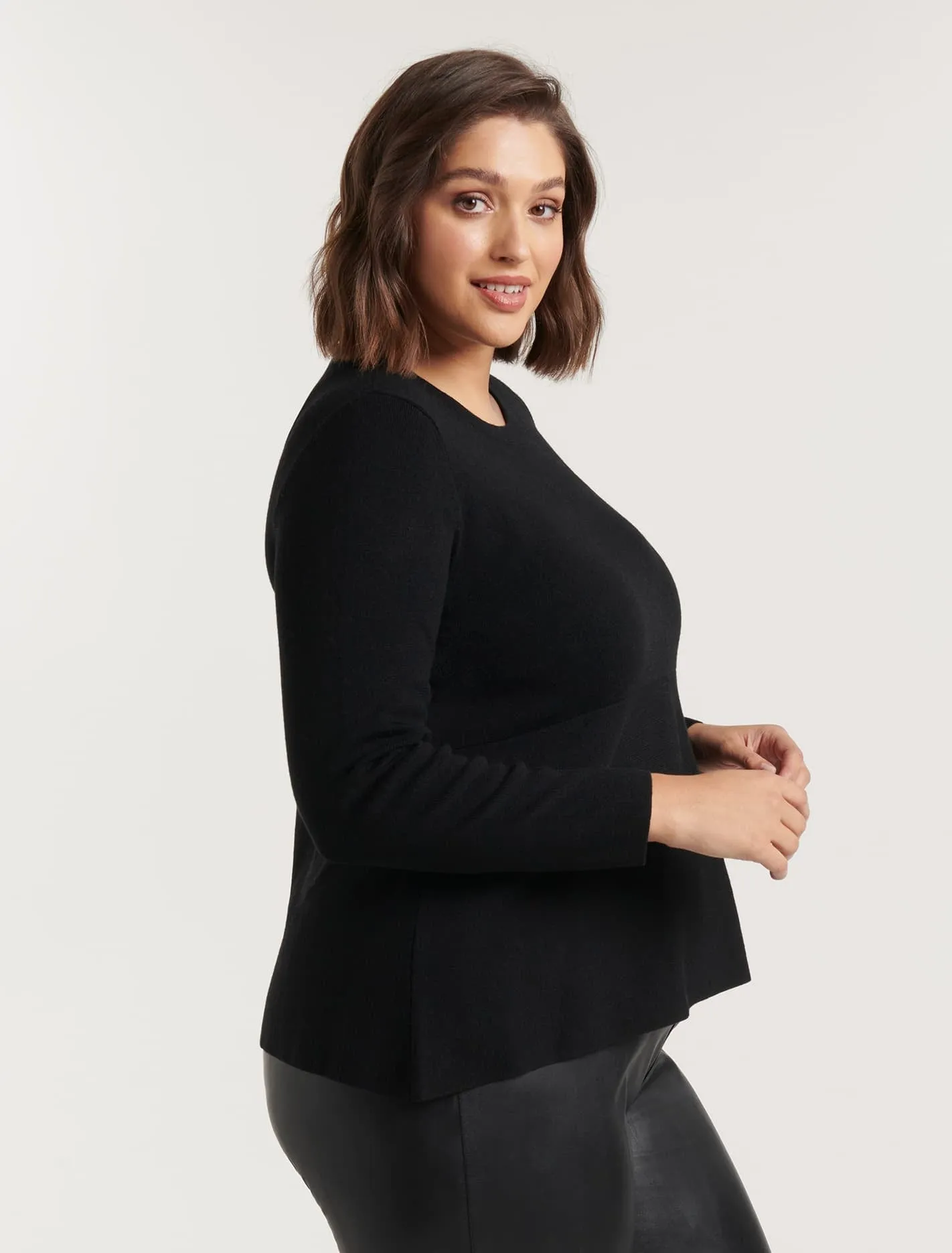 Amelia Curve Hanky Hem Knit