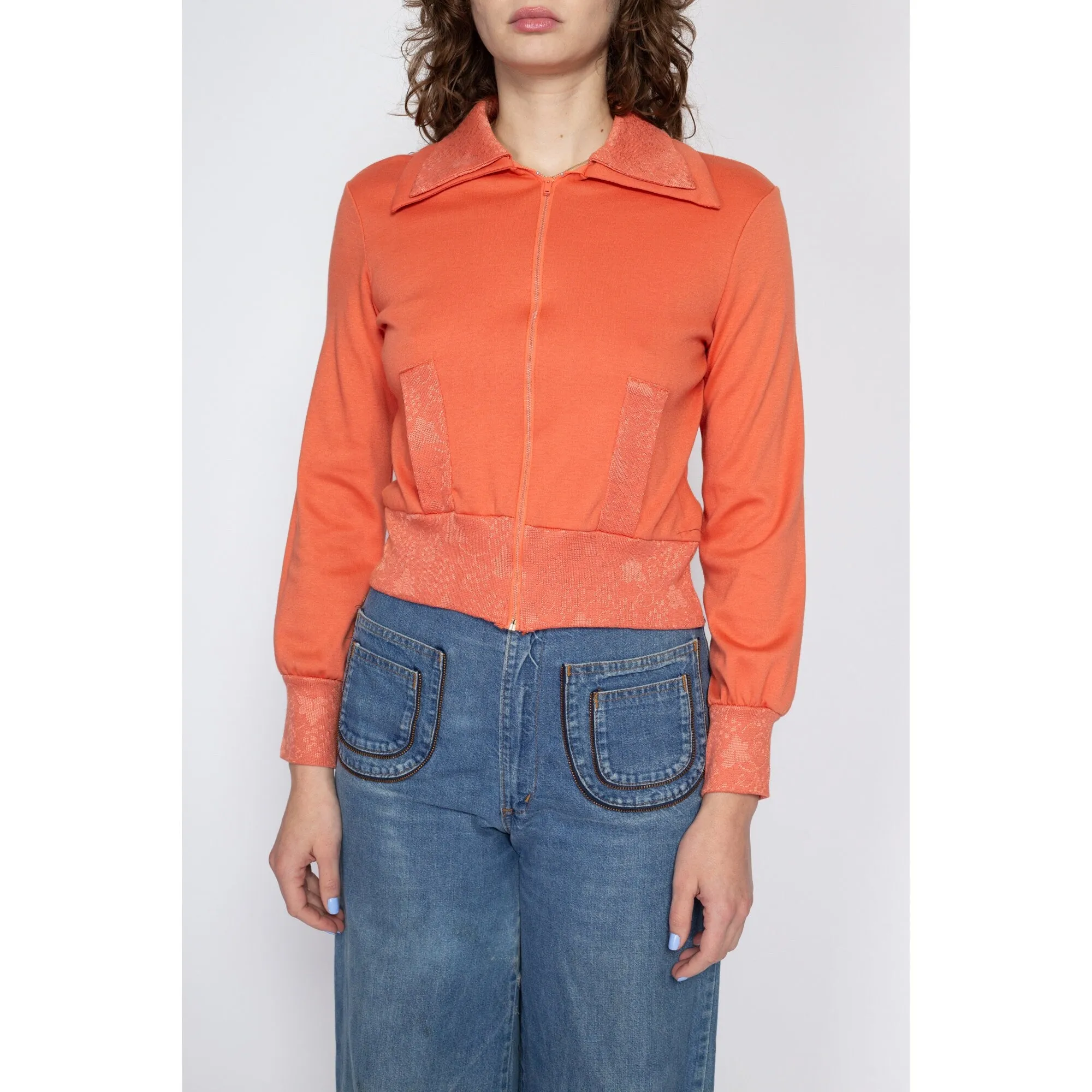 Medium 70s Peach Cropped Sweatshirt Top